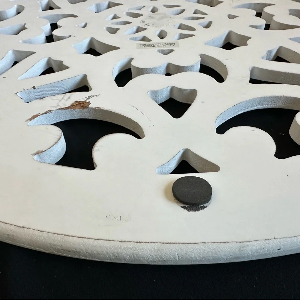 White Ornate Wall Decor 2 feet wide - Picture 9 of 16